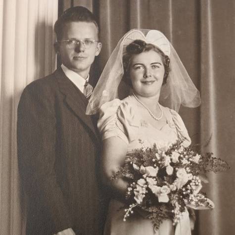 Wedding-SCOVIL Elizabeth and Harmon 19400928