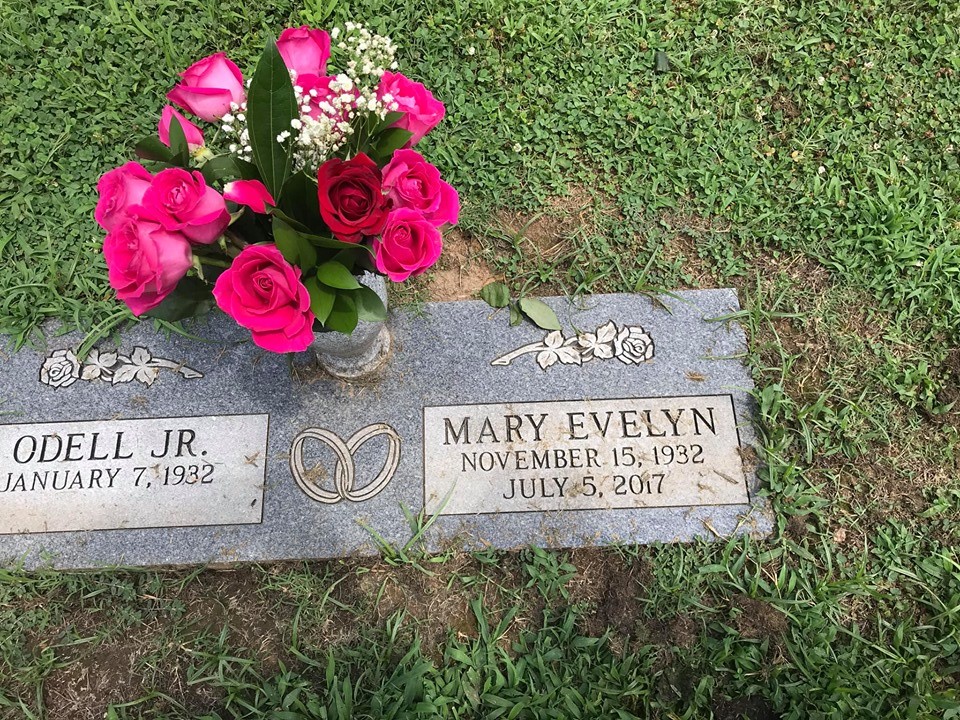 Grave-BINKLEY Mary Evelyn