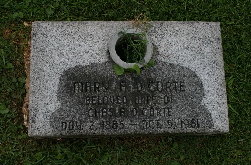 Grave-DiCORTE Mary A