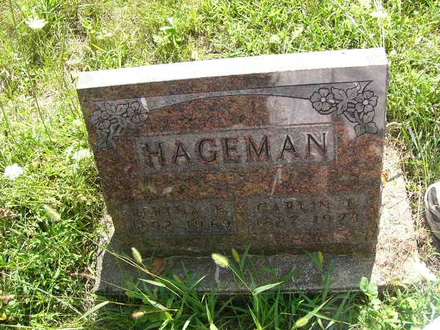 Grave-HAGEMAN Bertha and Carlin