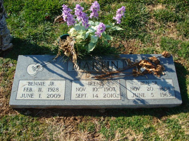 Grave-MARTIN Bennie Jr