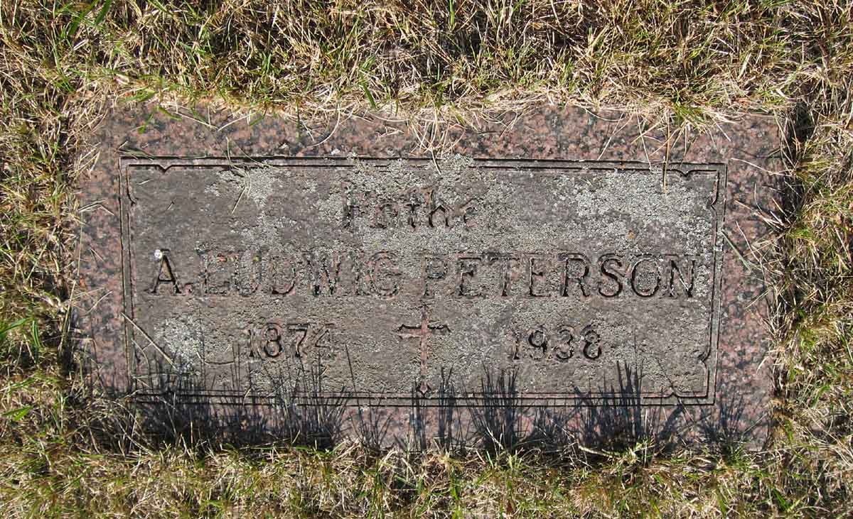 Grave-PETERSON A Ludwig