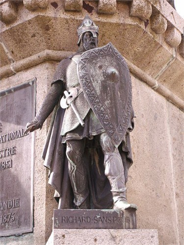 Statue of Richard I, Duke of Normandy